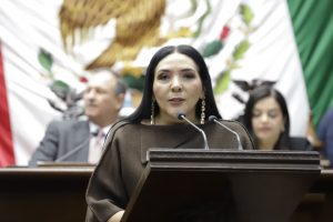 Propone Adriana Campos Huirache deducir del ISR cuotas de inscripción y reinscripción escolar
