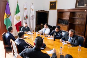 Guardia Civil y Policía mantienen operativo en el centro histórico para evitar instalación de comercio informal