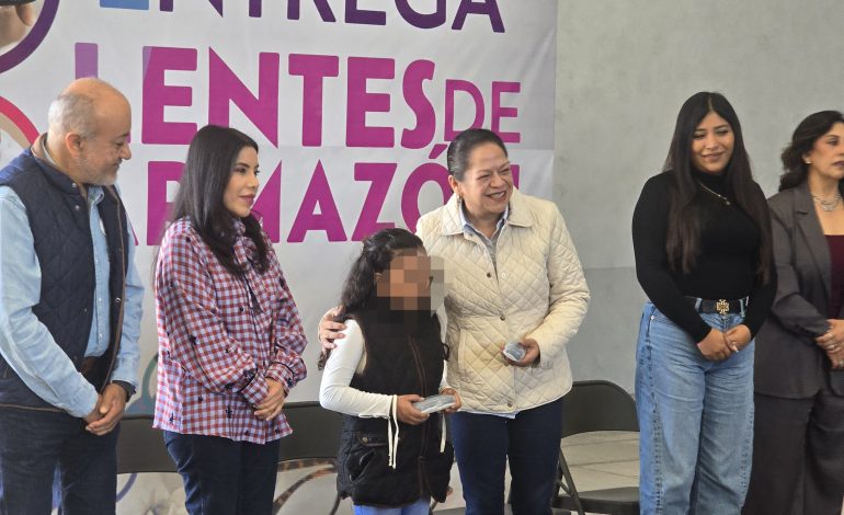 Jeovana Alcántar encabeza entrega de más de 260 lentes graduados; “Las necesidades de nuestra gente no tienen color político”