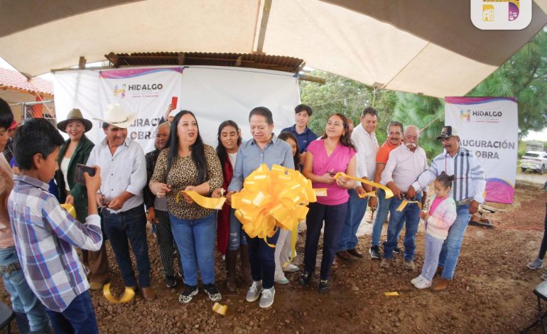 Jeovana Alcántar inaugura red de agua potable en la comunidad de Rosa del Maíz
