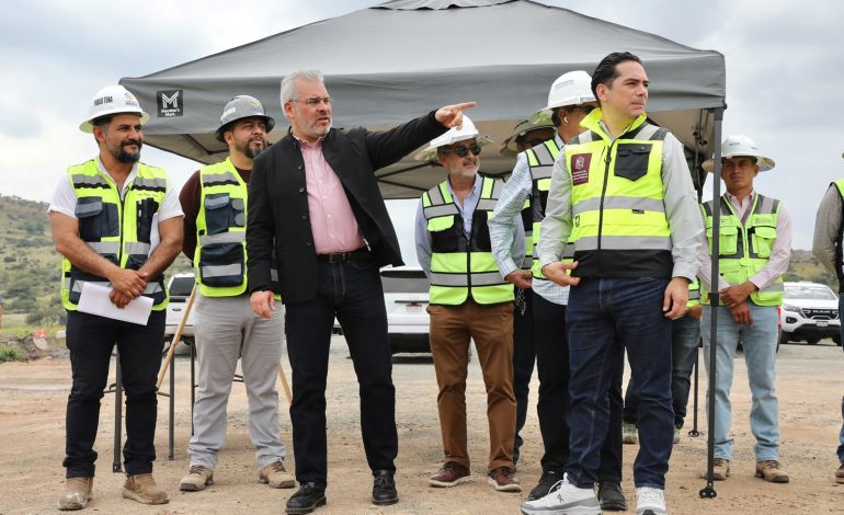 Supervisa Bedolla obras del 4° segmento del segundo anillo periférico de Morelia; unirá a Charo con Tarímbaro