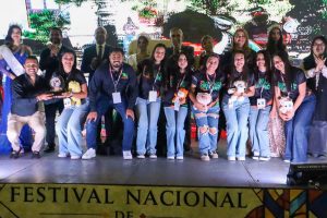 Estudiantes de Cecytem conquistan dos medallas de plata en festival nacional