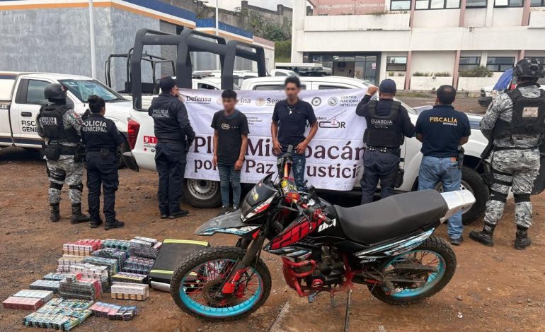 SSP detiene en Uruapan a dos hombres con 448 cajetillas de cigarros ilegales