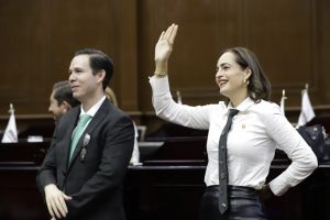 Presenta Sandra Arreola iniciativa para  protección de animales comunitarios