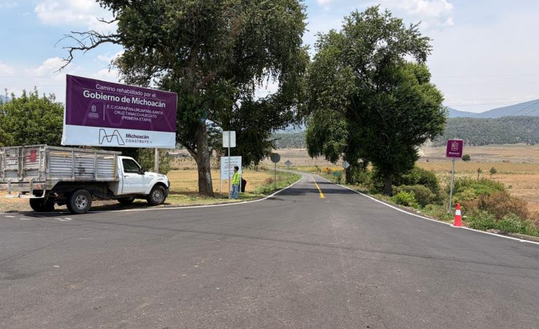 Concluye SCOP rehabilitación de la carretera Santa Cruz Tanaco-Huecato: Rogelio Zarazúa