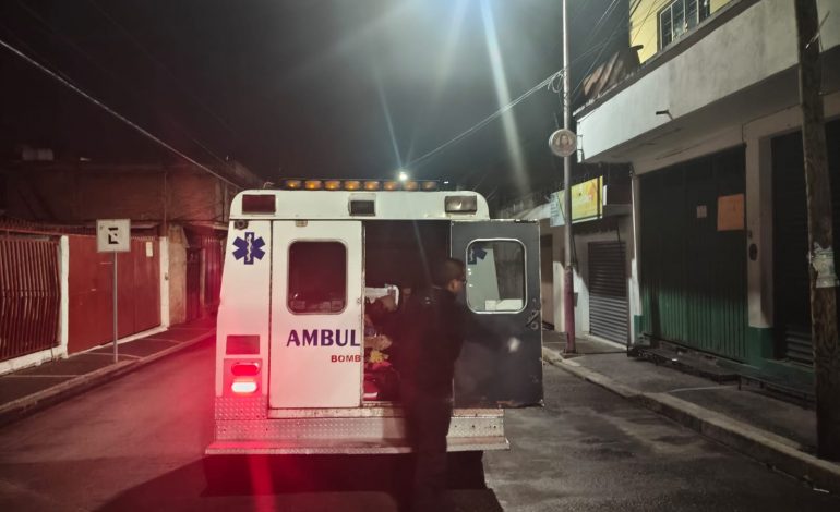 Tres lesionados en dos accidentes de motocicleta registrados durante la madrugada en Zitácuaro