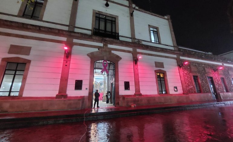Zitácuaro refuerza prevención: octubre dedica a cáncer de mama y cérvico uterino