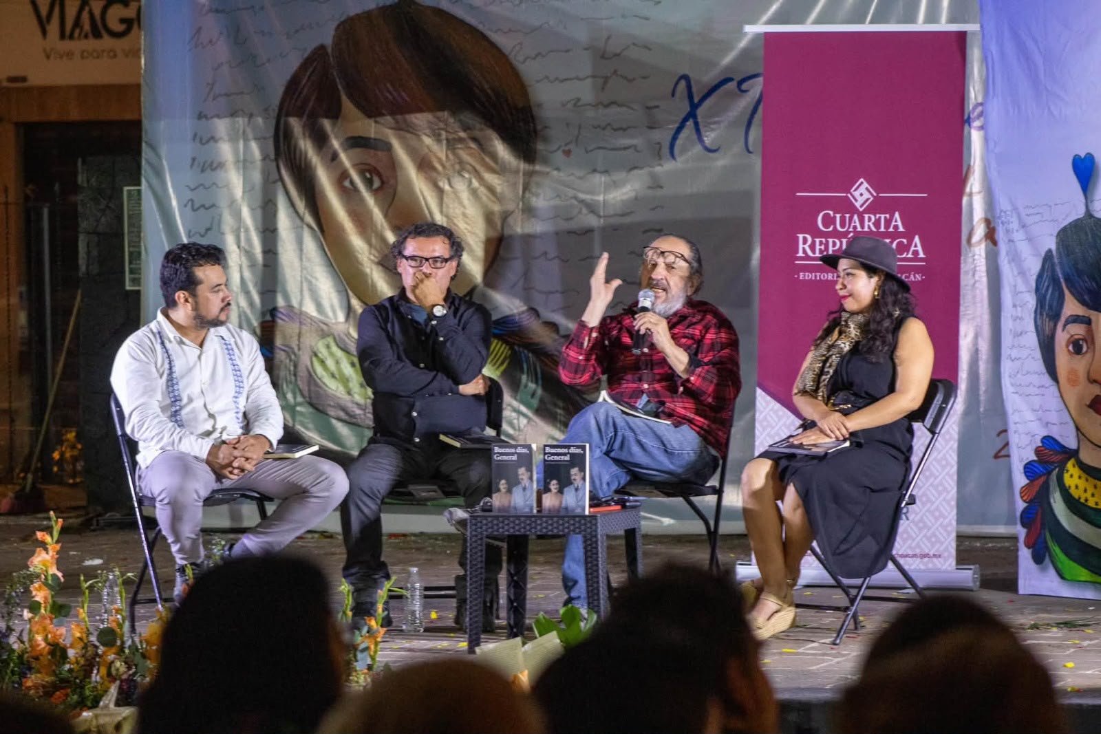 Editorial Cuarta República presente en la Feria Internacional del Libro del Zócalo