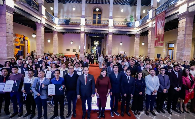 Congreso del Estado reconoce el aporte a la sociedad de las juventudes michoacanas