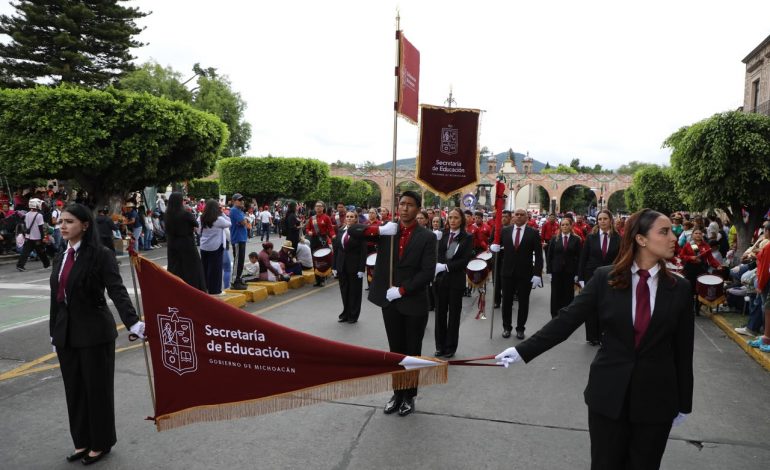 Comunidad estudiantil honra la memoria e ideales del Siervo de la Nación en Morelia