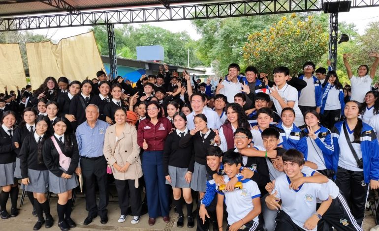 ¡Tenis gratis para estudiantes de secundaria! Llega el apoyo a Tingüindín