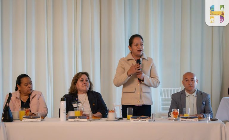 Jeovana Alcántar se reúne con el Grupo GEOMICH para fortalecer el desarrollo económico de Ciudad Hidalgo