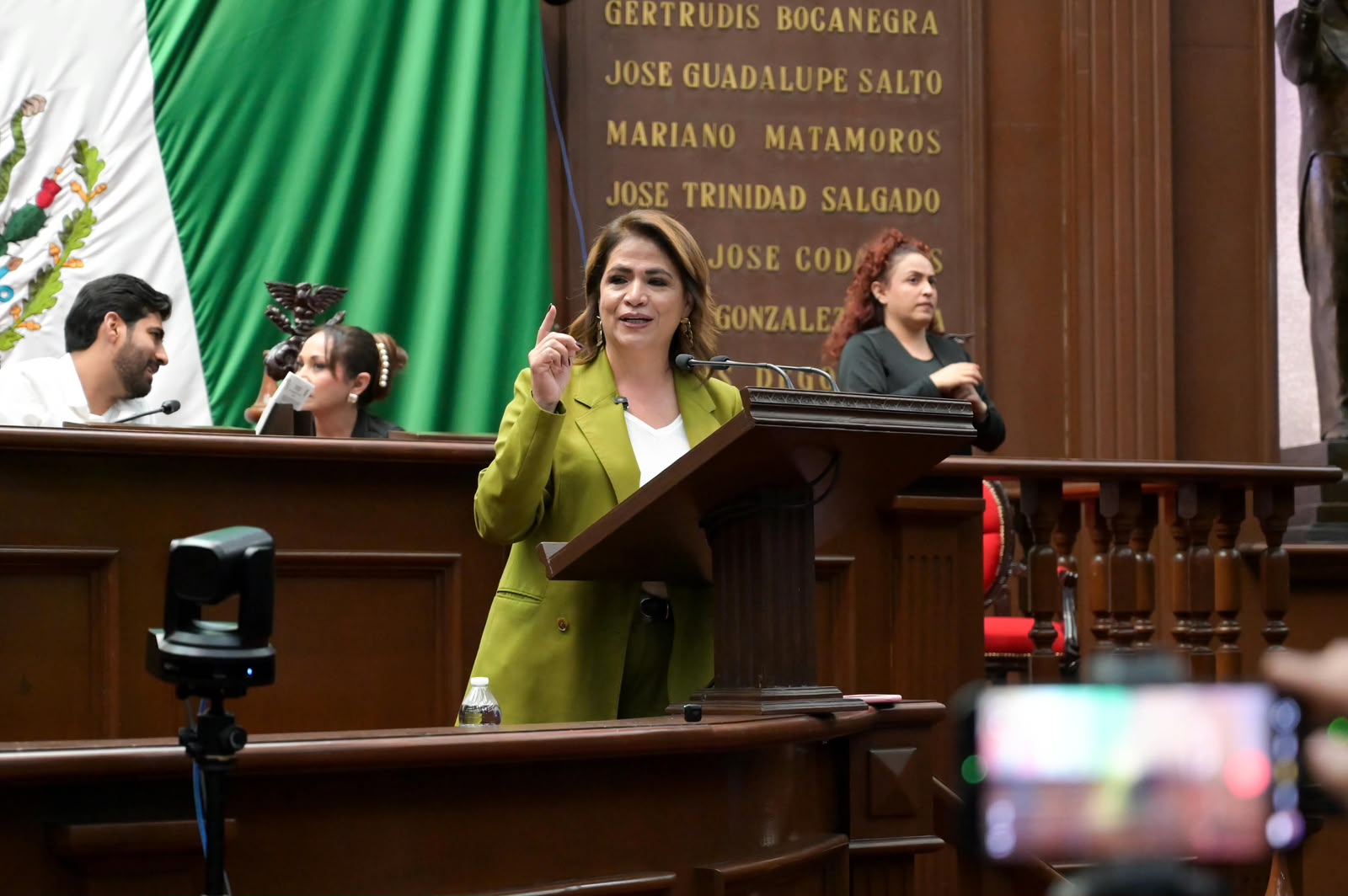 Propone Fabiola Alanís acabar con impunidad en materia de feminicidios