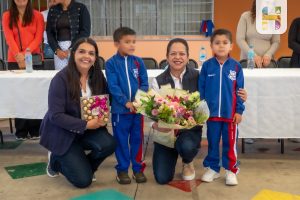 Jeovana Alcántar escucha a maestros y padres de familia; dará seguimiento a necesidades escolares